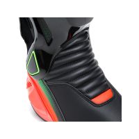 Kaufen Sie Dainese Nexus 2 Stiefel Herren (schwarz/rot/grün) von Dainese S.P.A. in Schwarz/Rot/Grün Kategorie Sport Stiefel bei UOS Demo Shop